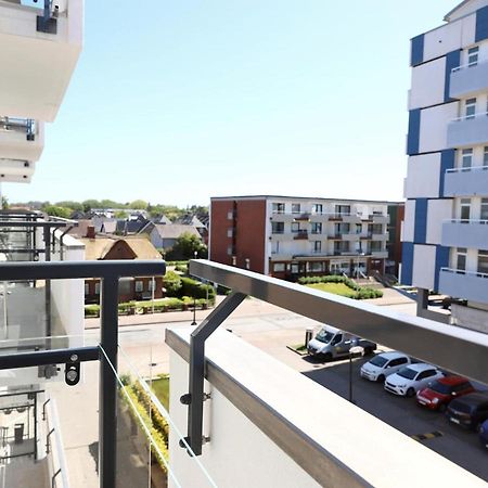 Einfaches 2-Zimmer-Appartement Mit Balkon. 韦斯特兰 外观 照片