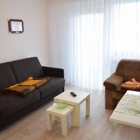 Einfaches 2-Zimmer-Appartement Mit Balkon. 韦斯特兰 外观 照片